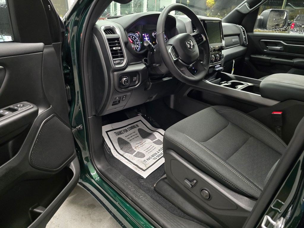 New 2026 RAM 1500 Big Horn AWD/4WD image 16