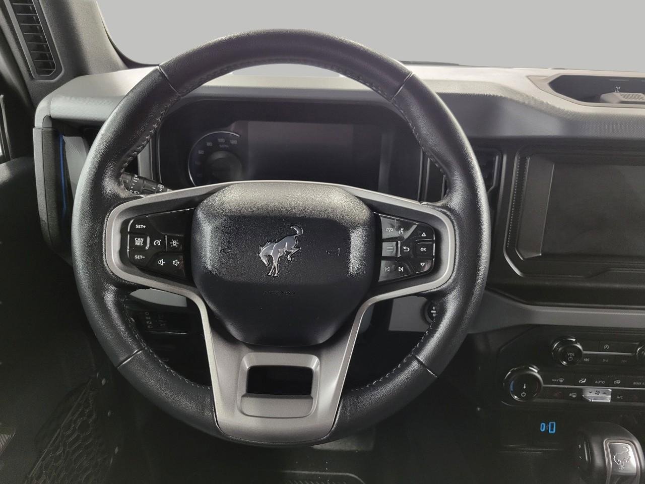 Used 2022 Ford Bronco Black Diamond w/ Sasquatch Package image 6