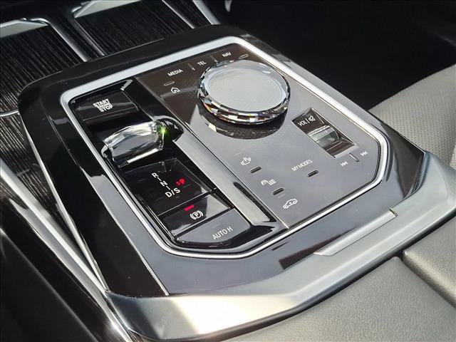 Used 2026 BMW 740i xDrive AWD/4WD image 12