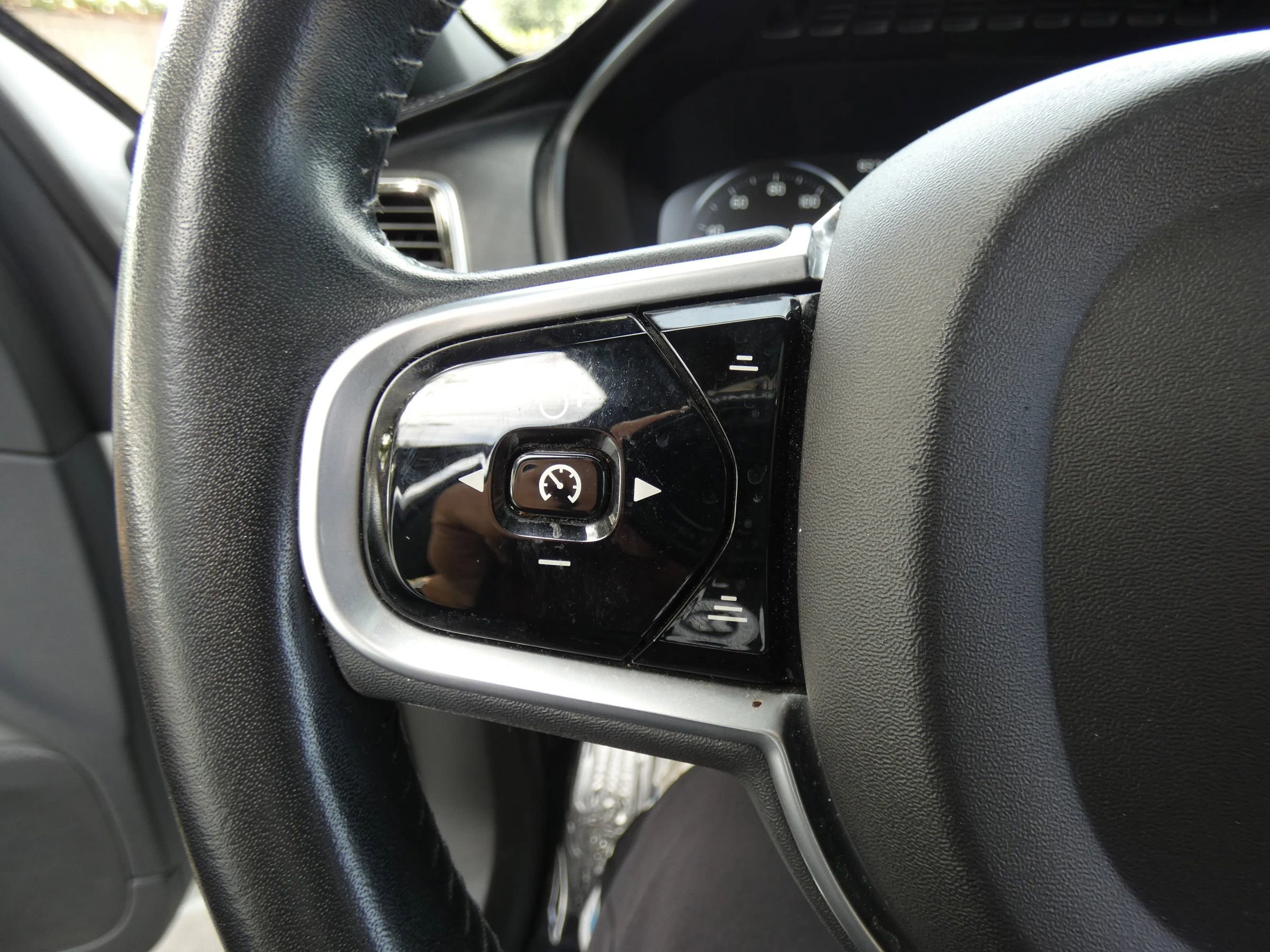 Used 2017 Volvo XC90 T6 Inscription w/ Vision Package image 84