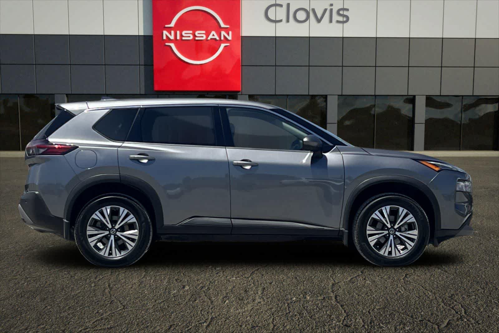 Used 2021 Nissan Rogue SV FWD image 9