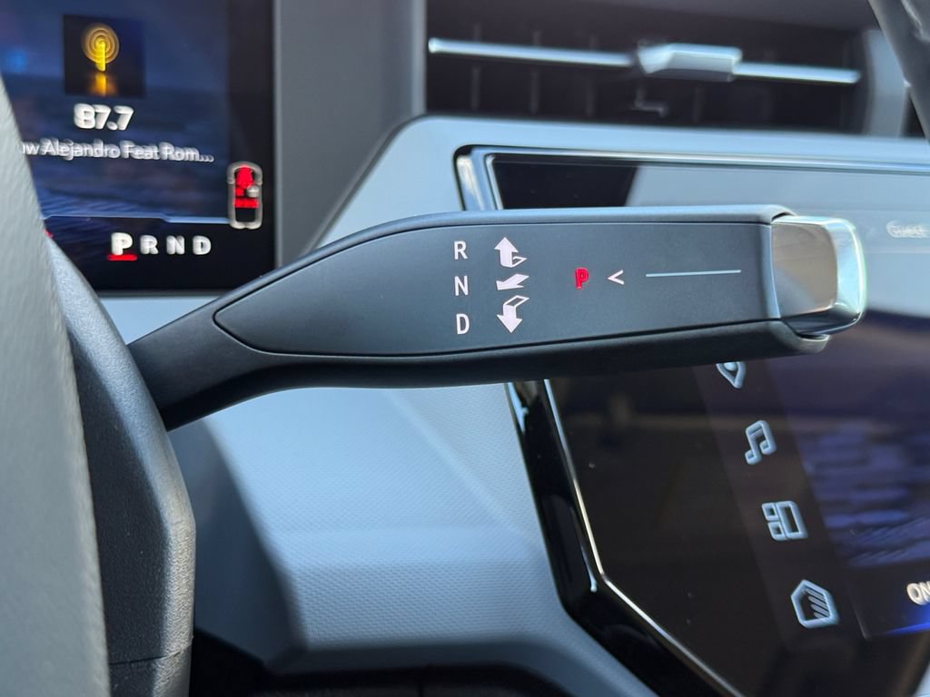 New 2027 Chevrolet Bolt RS w/ Technology Package FWD image 21
