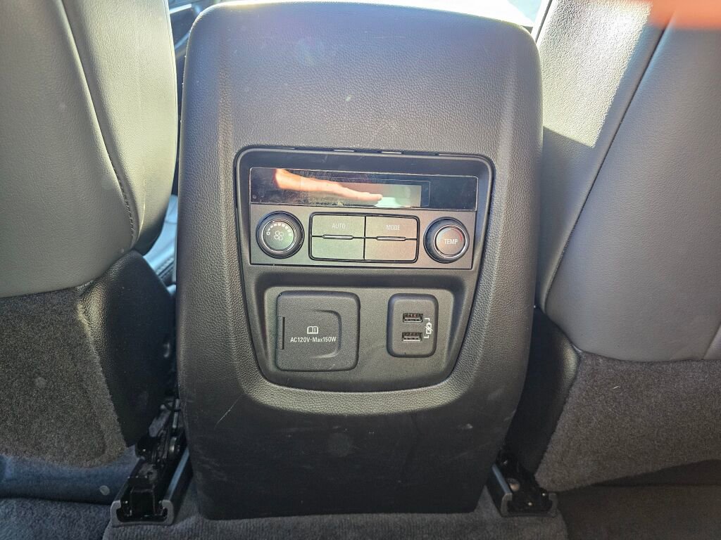 Used 2023 Buick Enclave Essence image 21