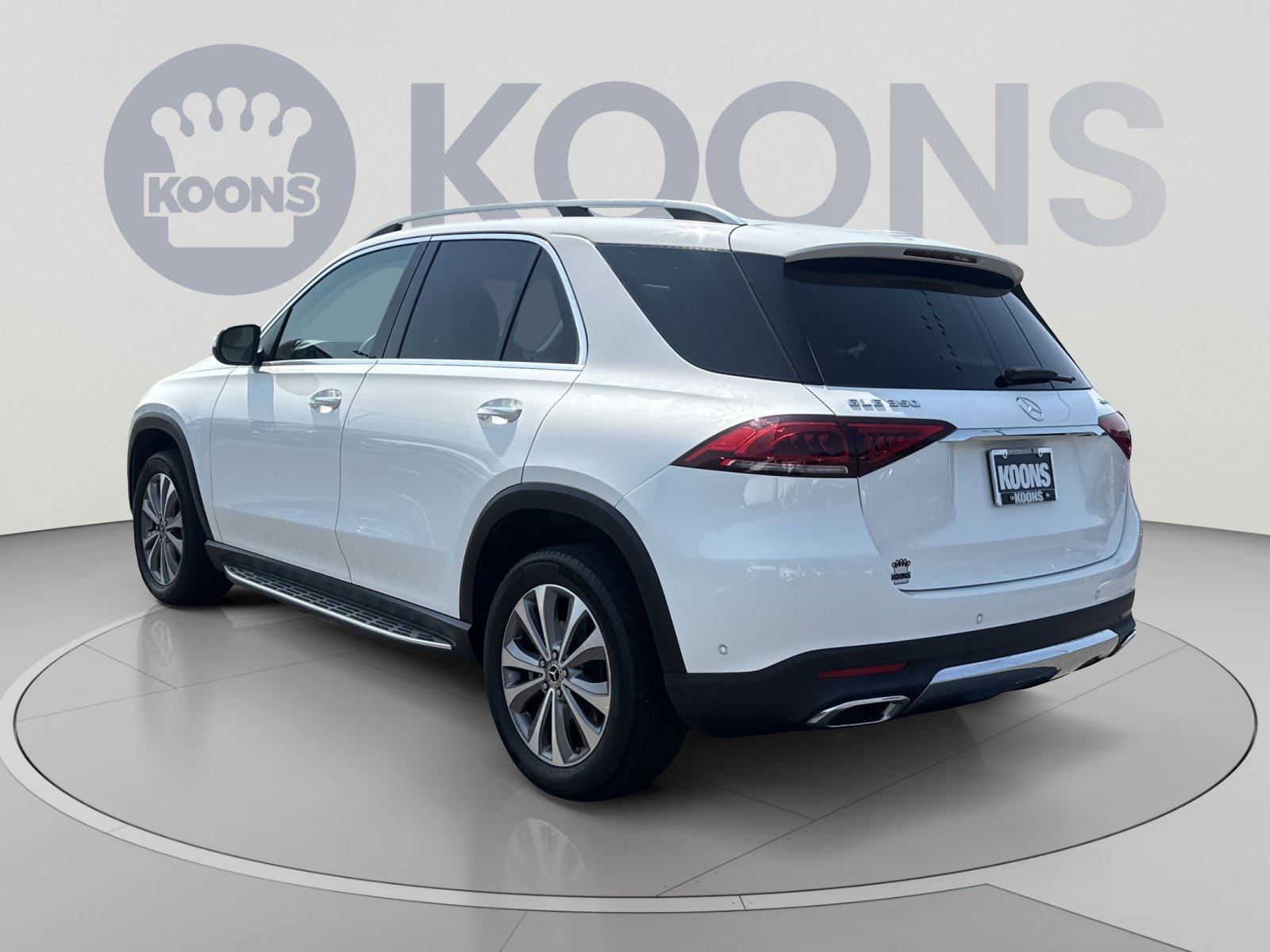 Used 2021 Mercedes-Benz GLE 350 4MATIC image 4