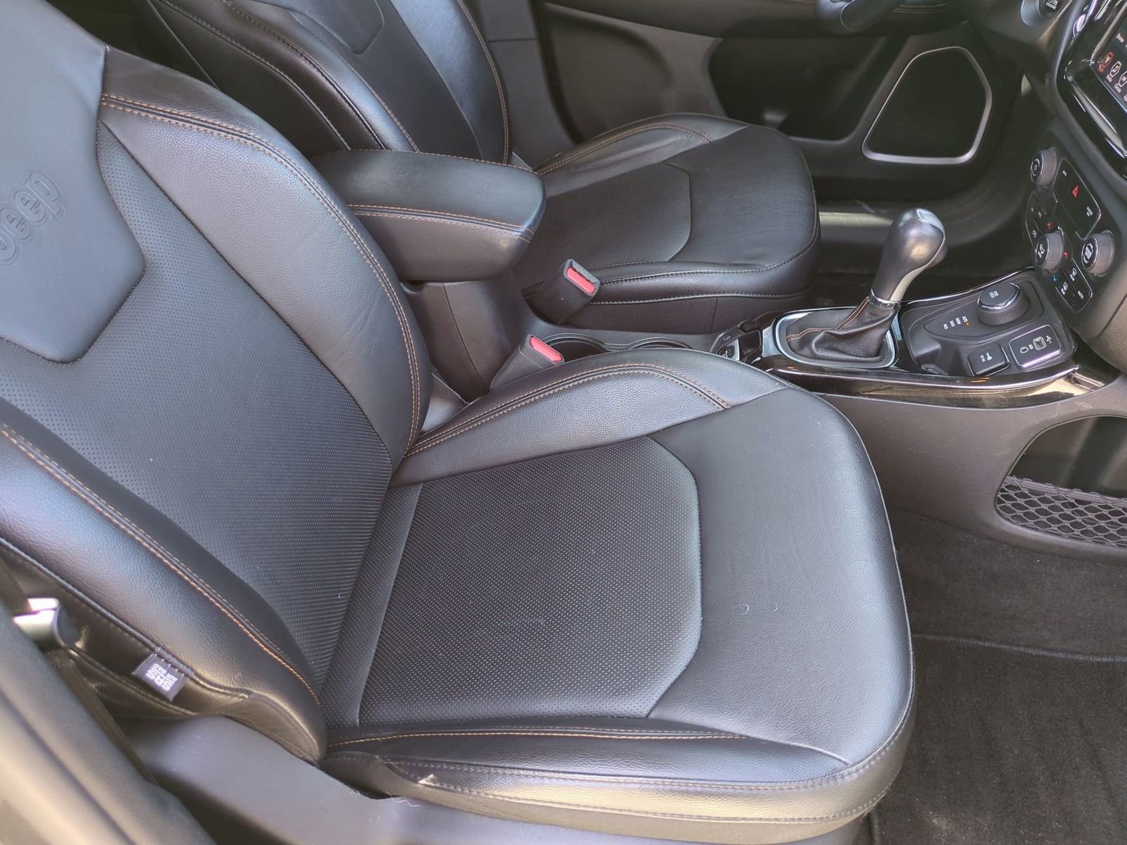 Used 2019 Jeep Compass Limited image 22