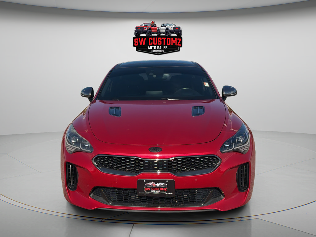 Used 2018 Kia Stinger GT2 AWD/4WD image 2