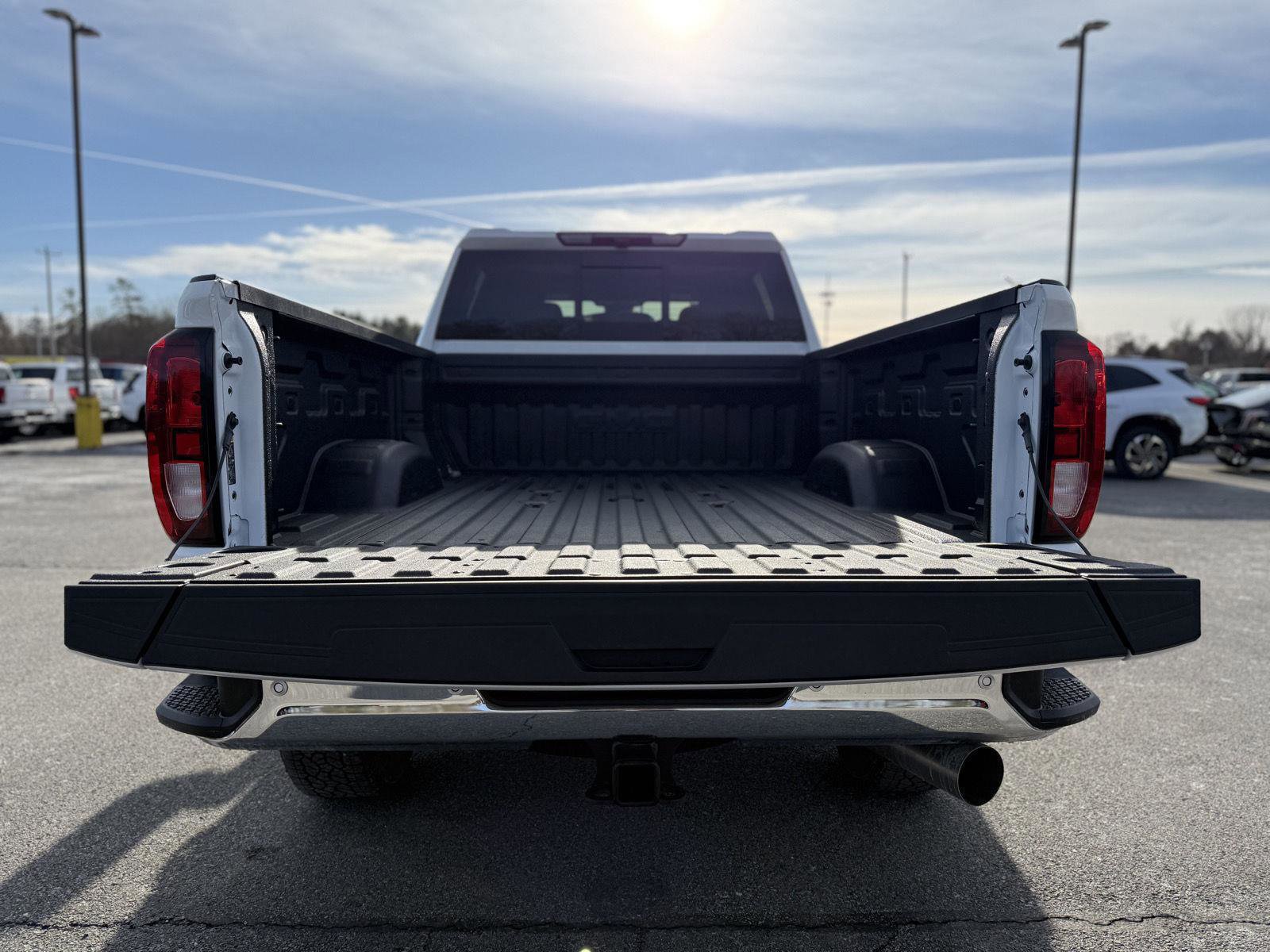 New 2026 GMC Sierra 2500 SLE w/ SLE Value Package; image 10