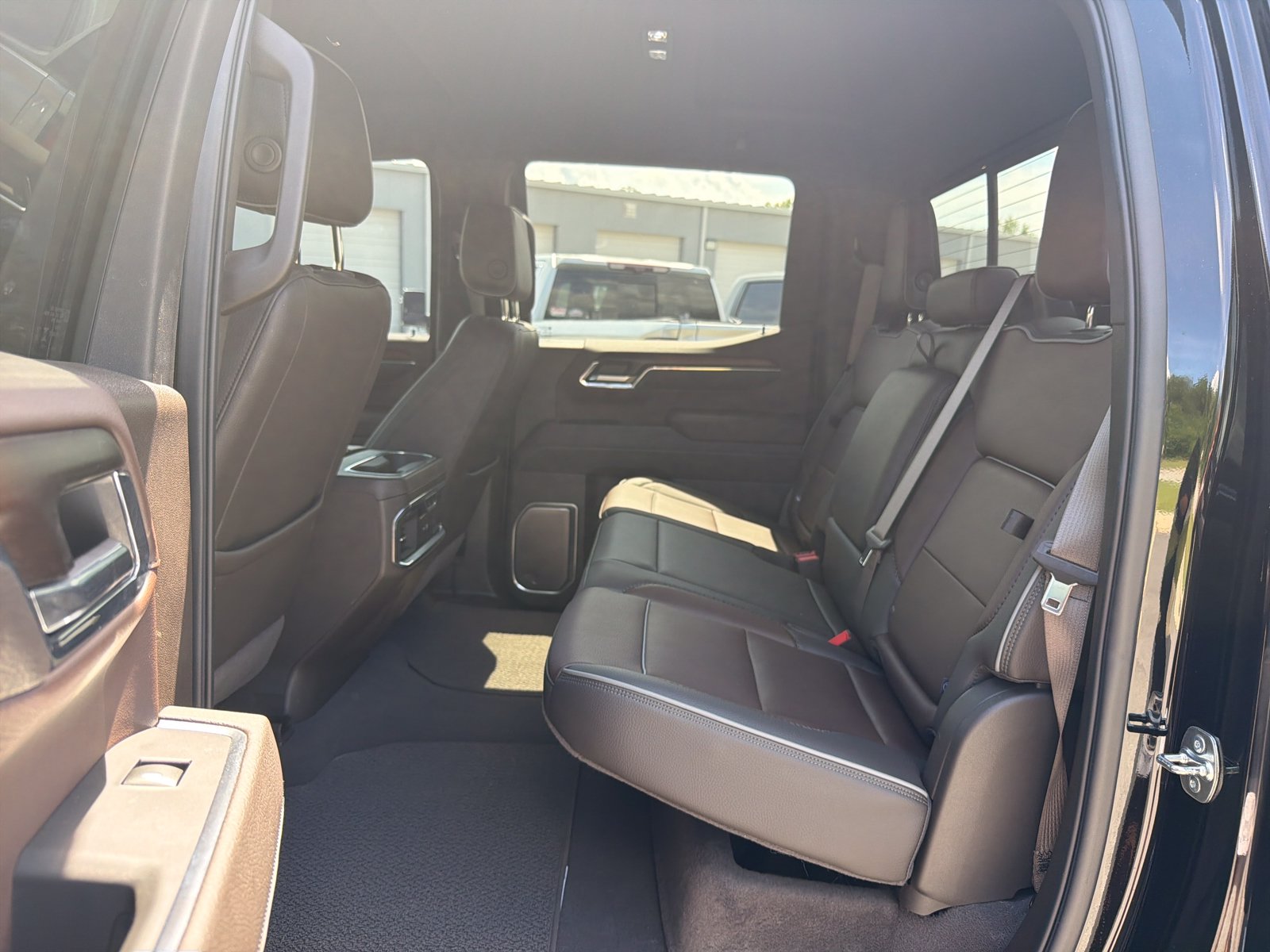 Used 2025 GMC Sierra 1500 Denali AWD/4WD image 28