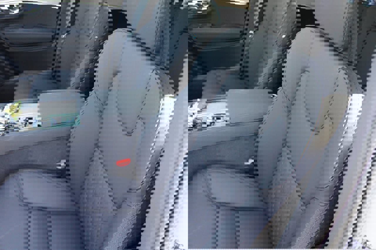 New 2025 Volvo XC90 T8 Plus w/ Protection Package Premier image 16