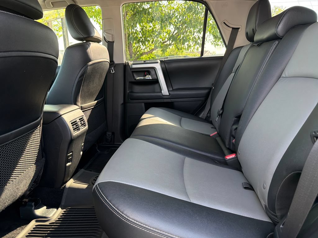 Used 2017 Toyota 4Runner SR5 Premium AWD/4WD image 22