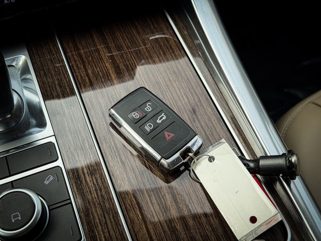 Used 2018 Land Rover Range Rover Sport HSE image 27