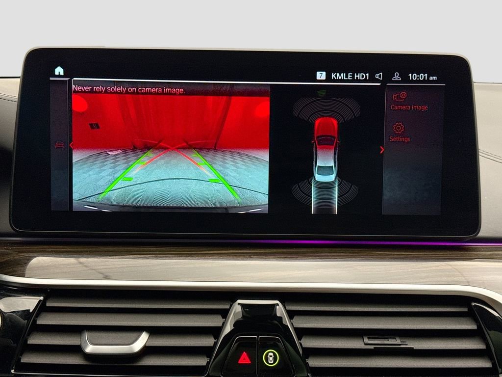 Used 2021 BMW M550i xDrive w/ Premium Package image 15