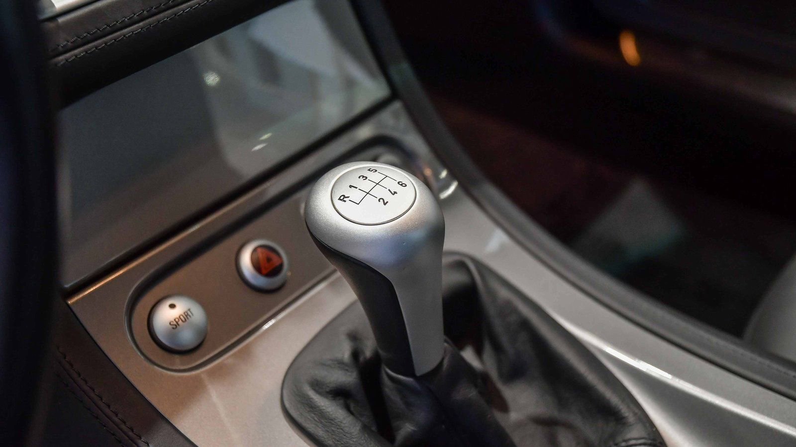 Used 2002 BMW Z8 image 25