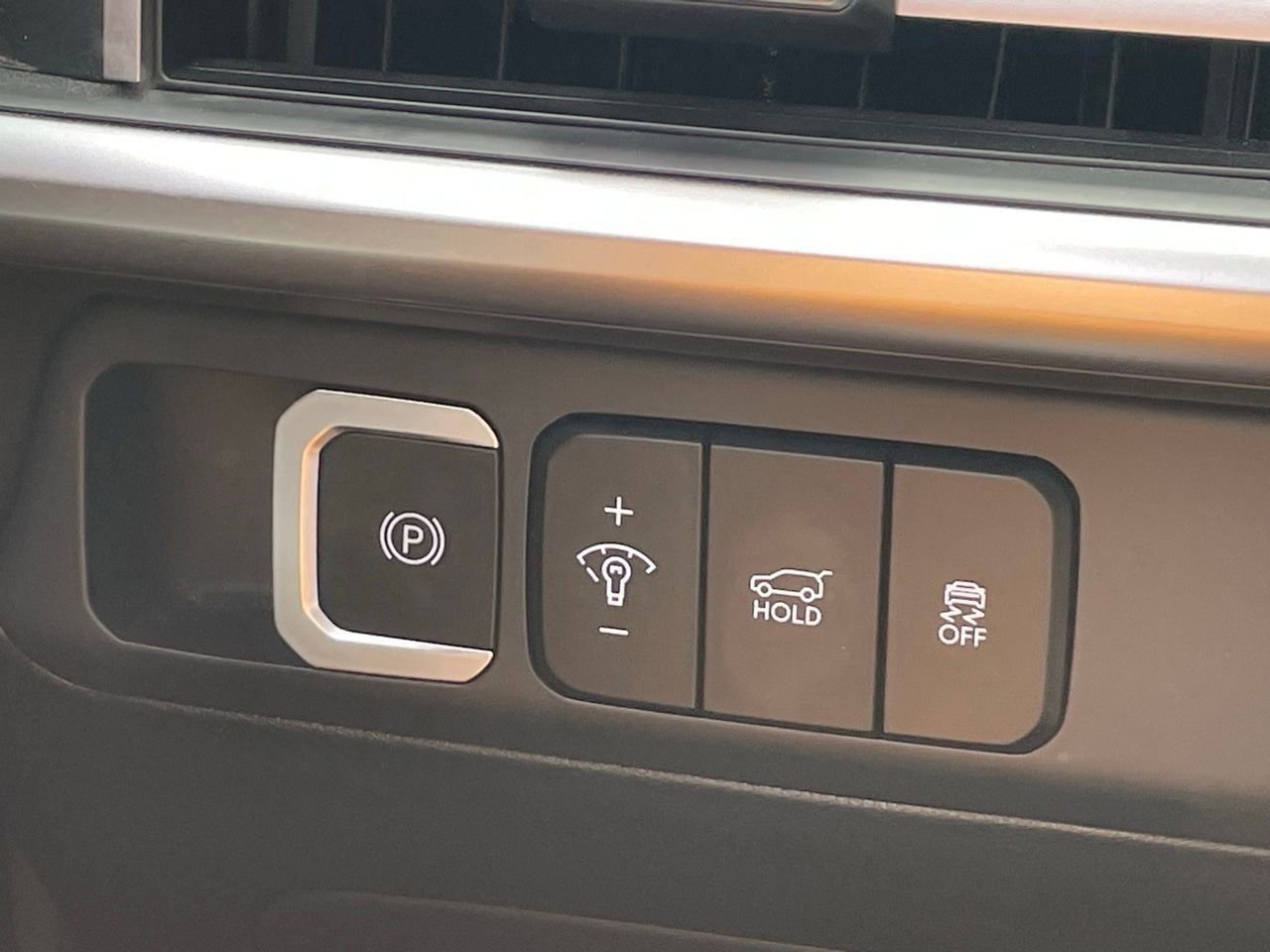 Used 2025 Hyundai Santa Fe SEL image 5