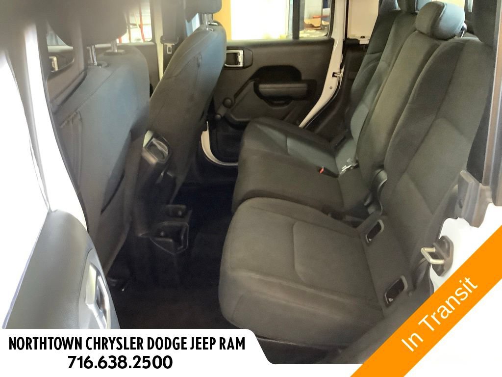 Used 2023 Jeep Gladiator Sport AWD/4WD image 18