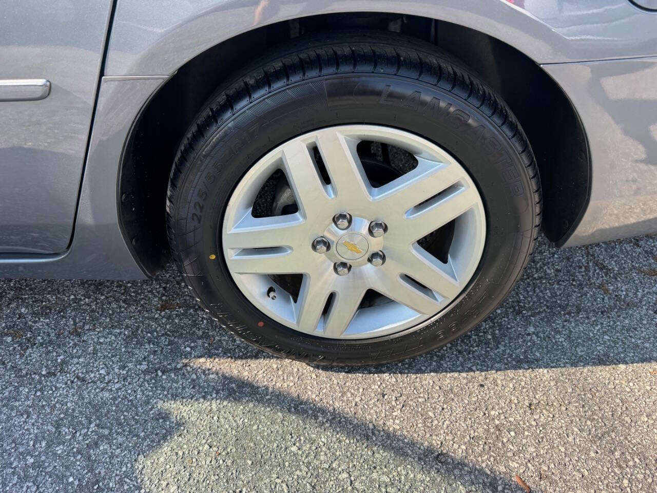 Used 2007 Chevrolet Impala LT FWD image 8