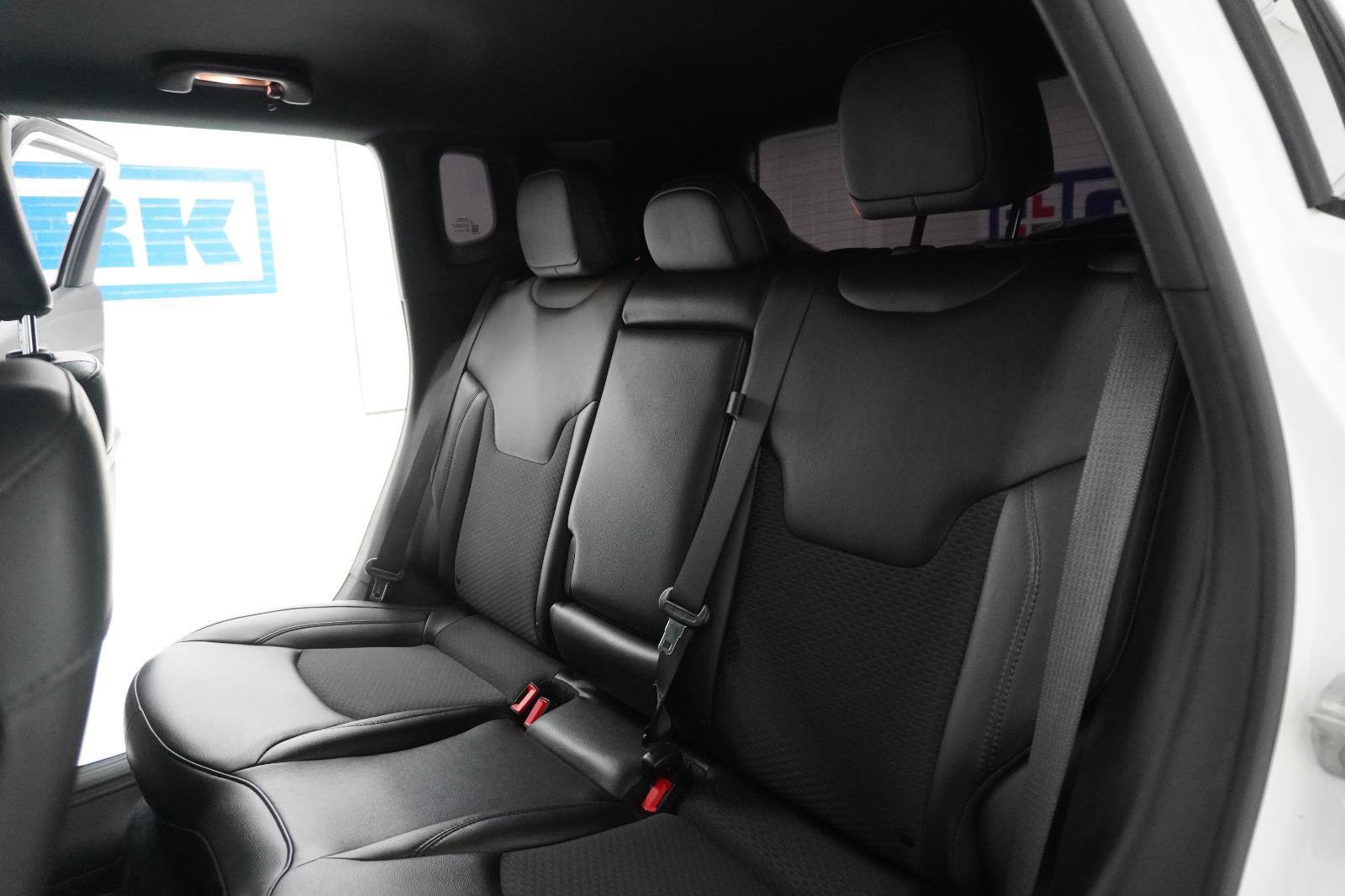 Used 2022 Jeep Compass Altitude image 34