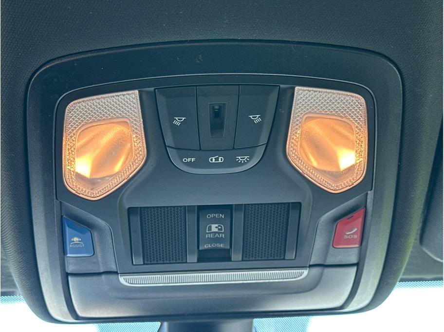 Used 2023 RAM 3500 Tradesman image 17