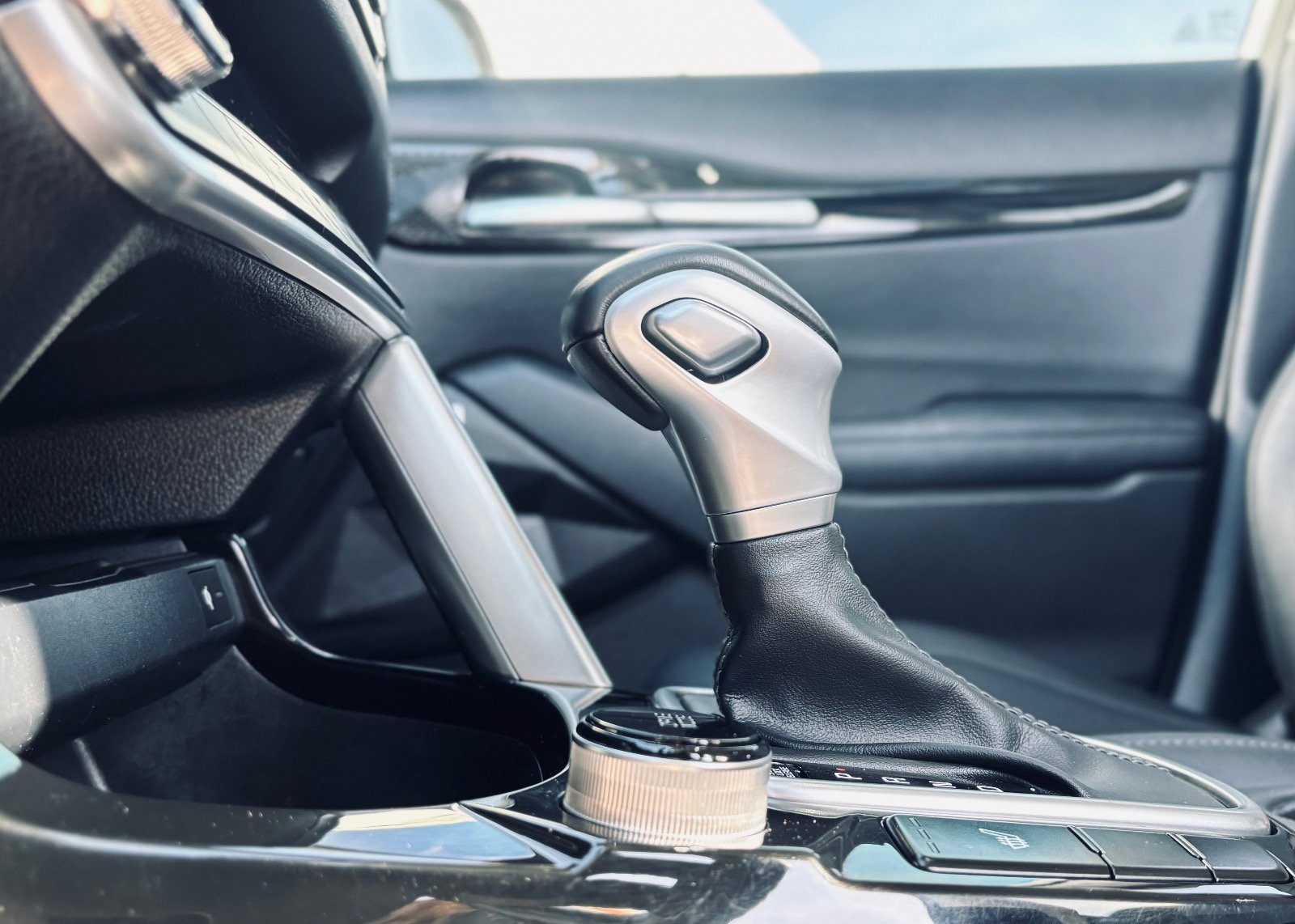 Used 2021 Kia Seltos SX image 45