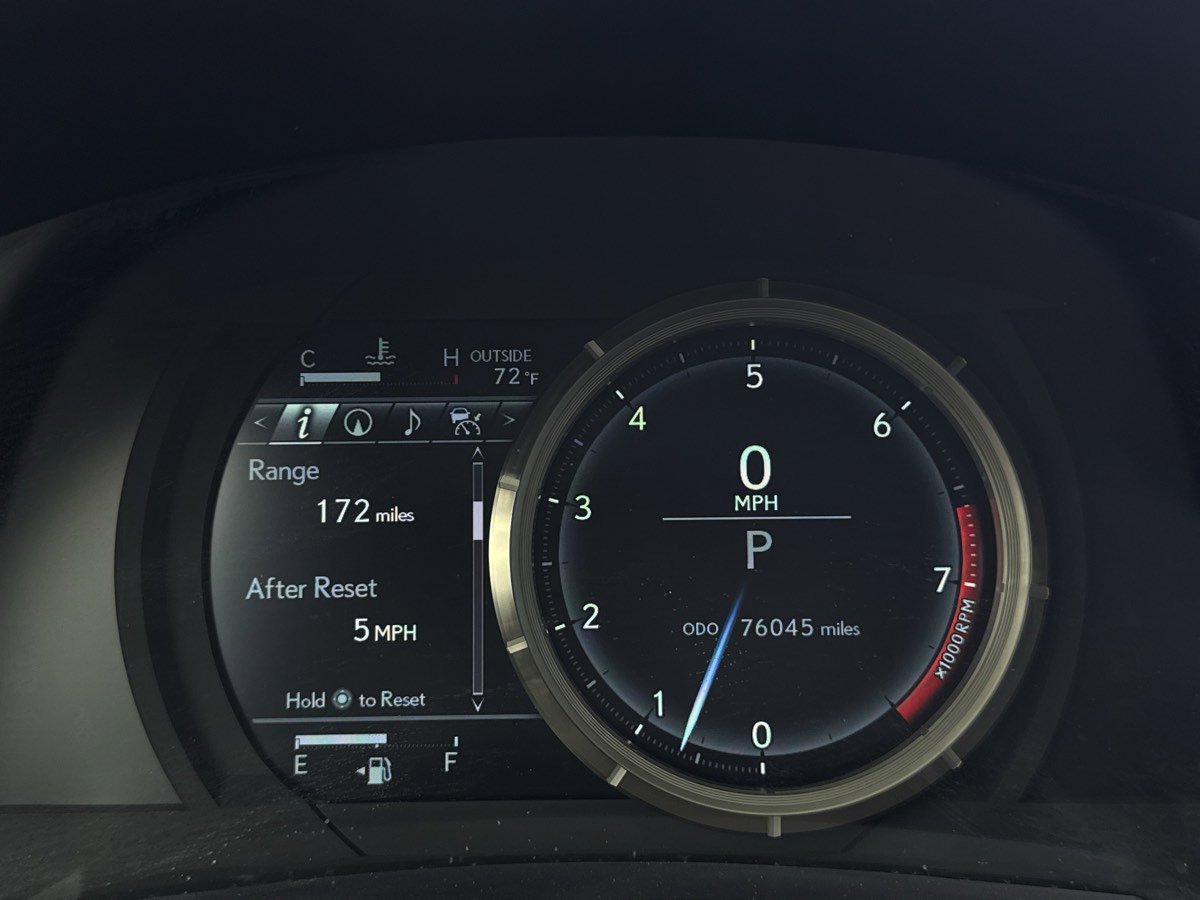 Used 2016 Lexus IS 350 w/ F Sport Package RWD image 11