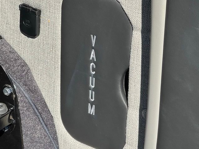 New 2025 Chevrolet Express 2500 Extended w/ Driver Convenience Package image 10