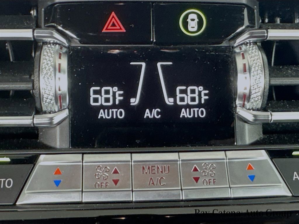 Used 2023 BMW M850i xDrive Convertible image 16