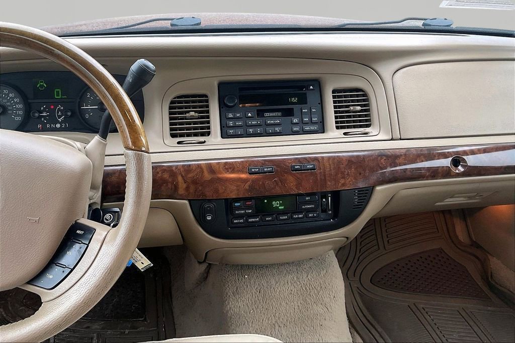 Used 2006 Mercury Grand Marquis LS image 9