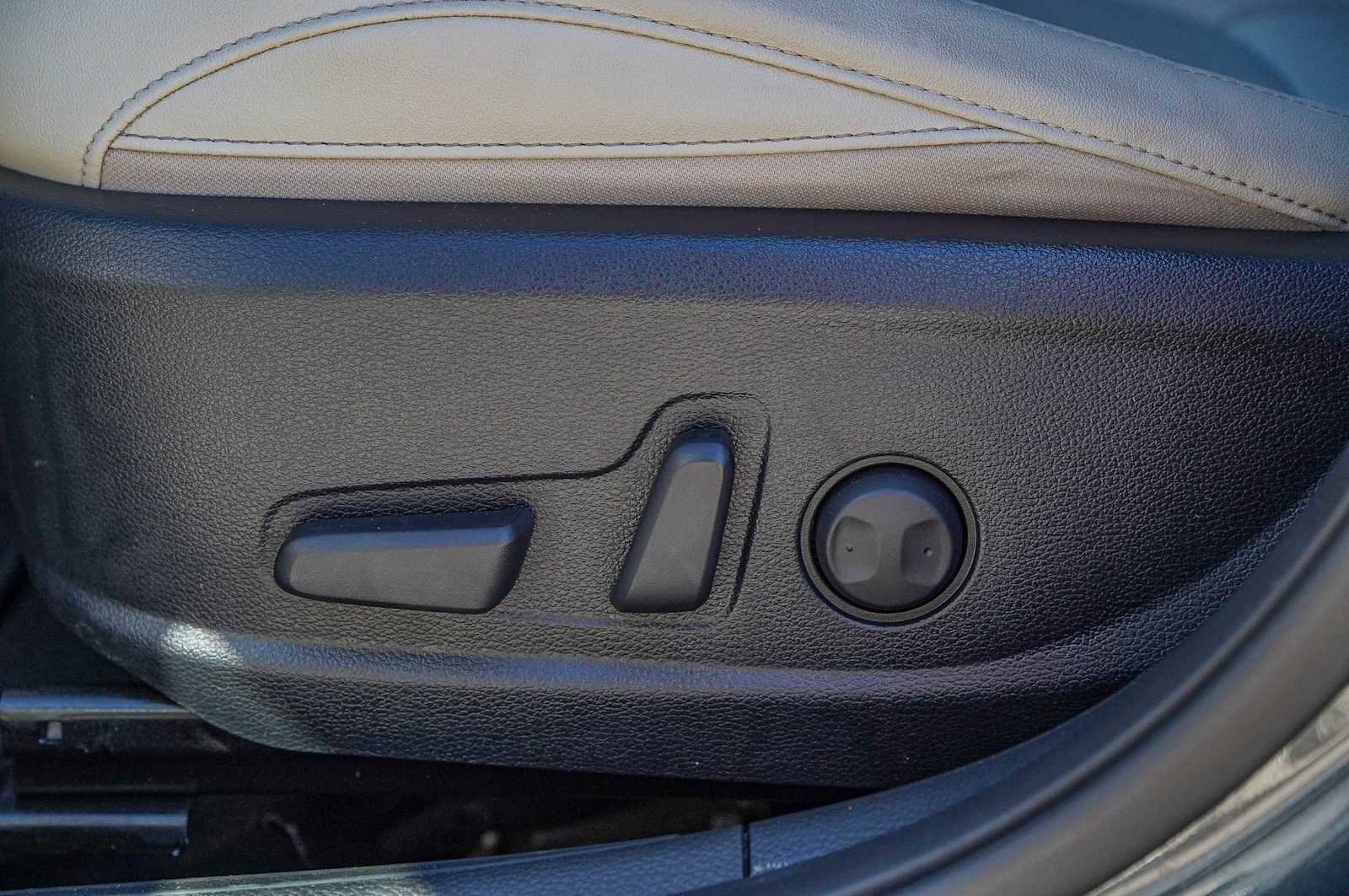 Used 2023 Kia Seltos SX image 25