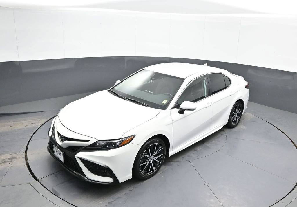 Certified 2023 Toyota Camry SE image 33