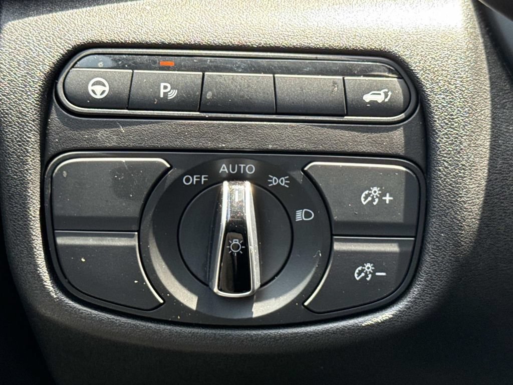 Used 2024 INFINITI QX50 Luxe w/ Accent Package AWD/4WD image 13