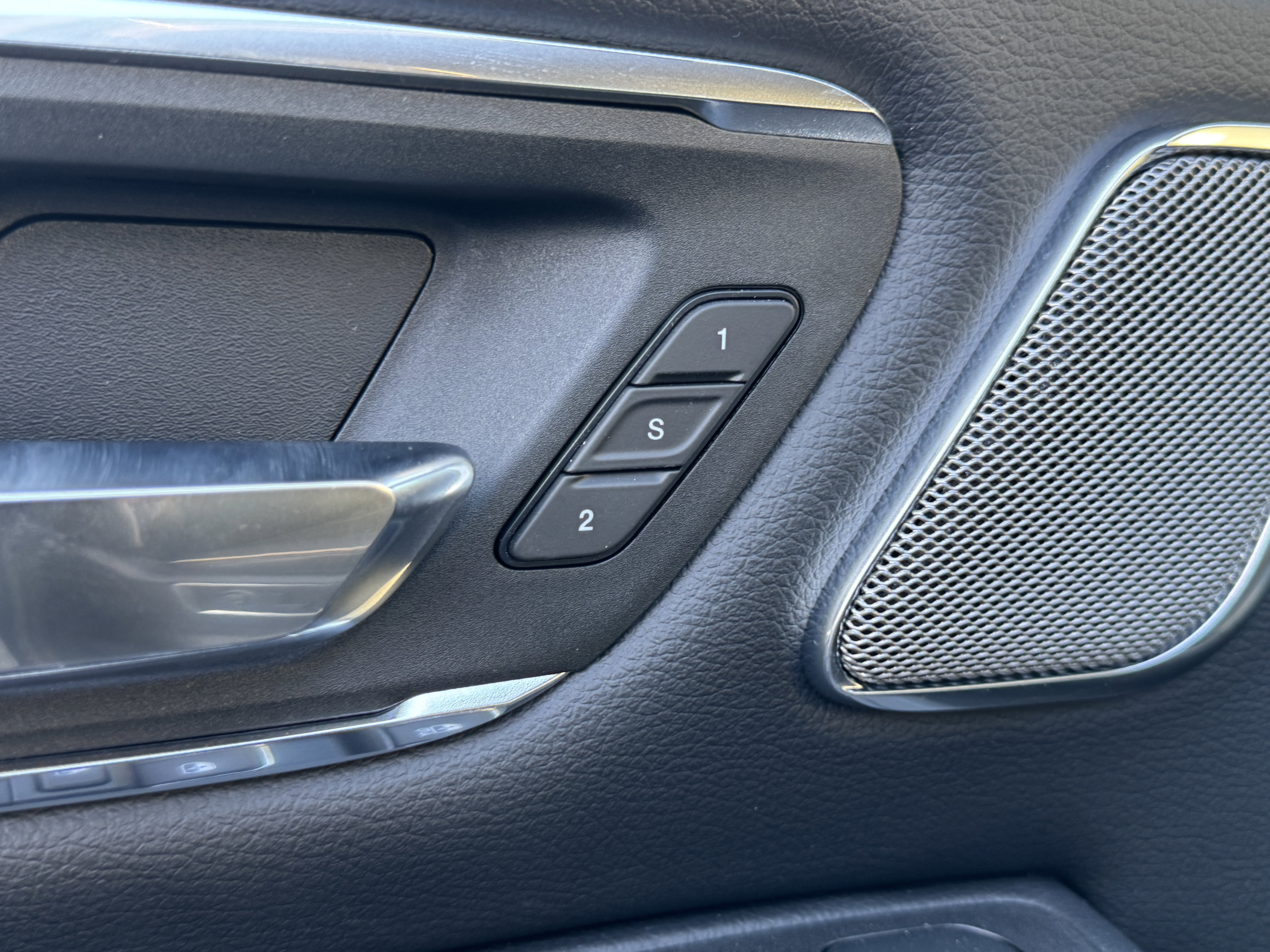 New 2026 RAM 1500 Laramie w/ Night Edition image 17