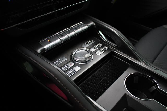 New 2026 Lincoln Nautilus Premier AWD/4WD image 46