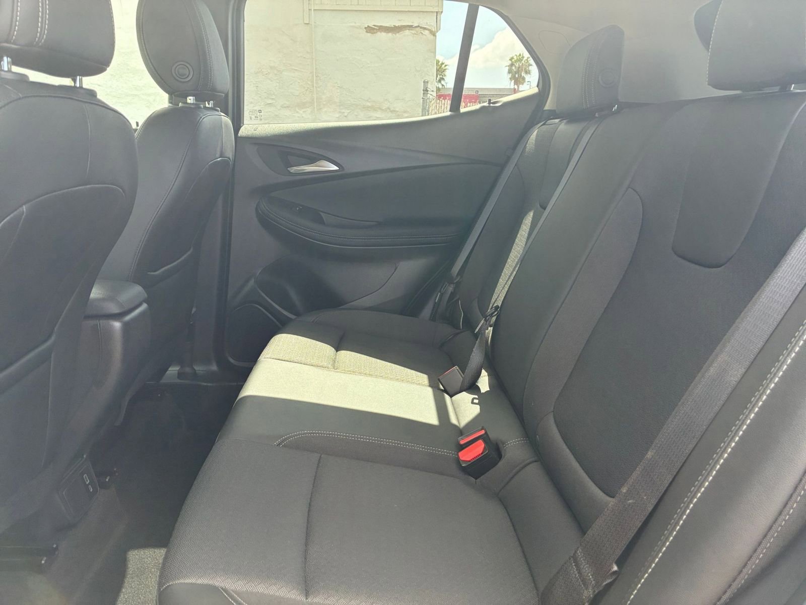 Used 2025 Buick Encore GX Preferred image 24