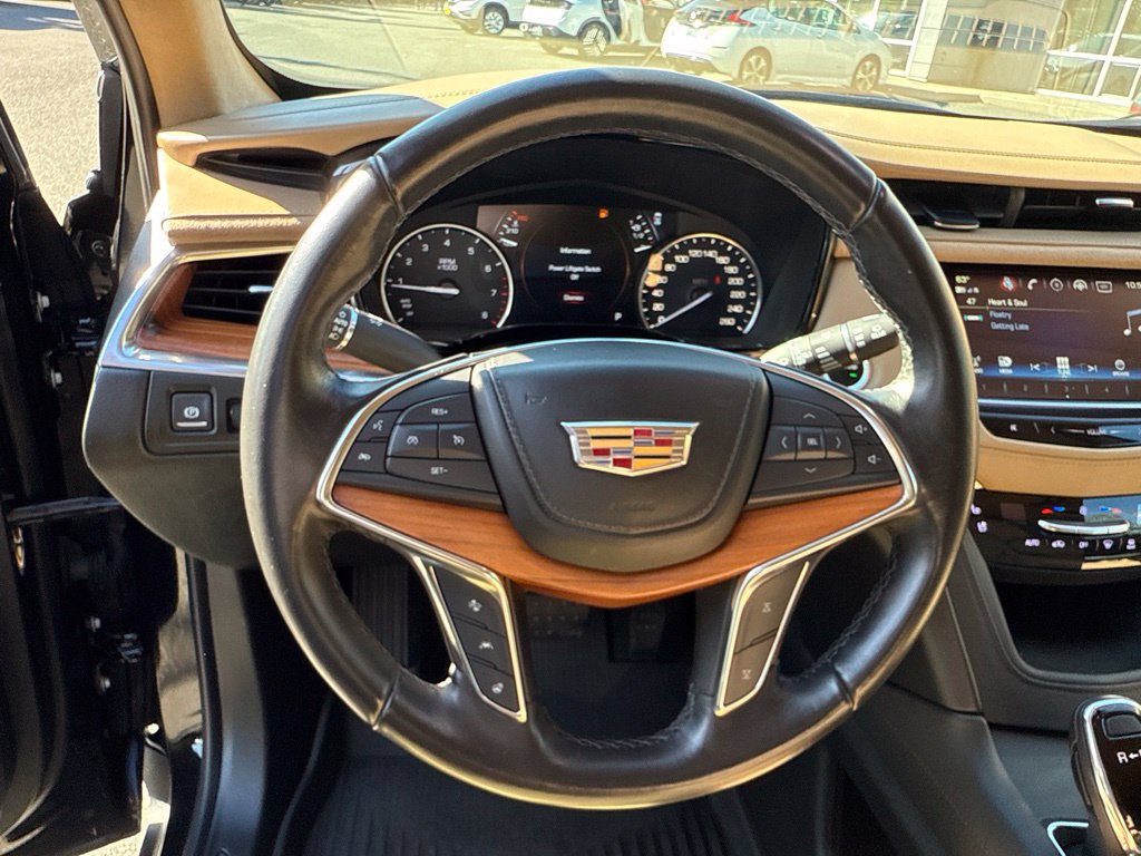 Used 2019 Cadillac XT5 Platinum w/ Trailering Package AWD/4WD image 19