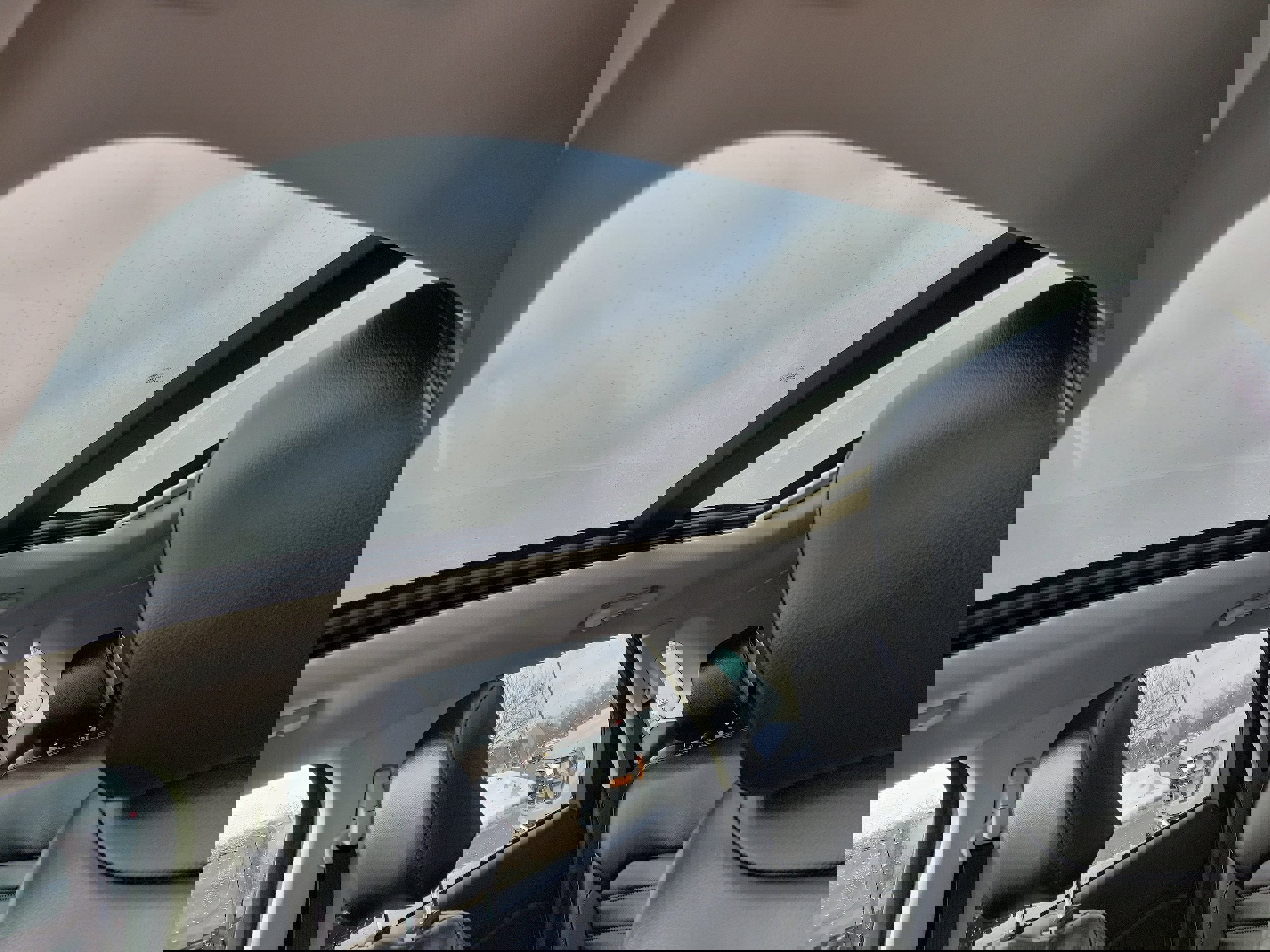 Used 2024 Ford Edge SEL w/ Convenience Package image 35