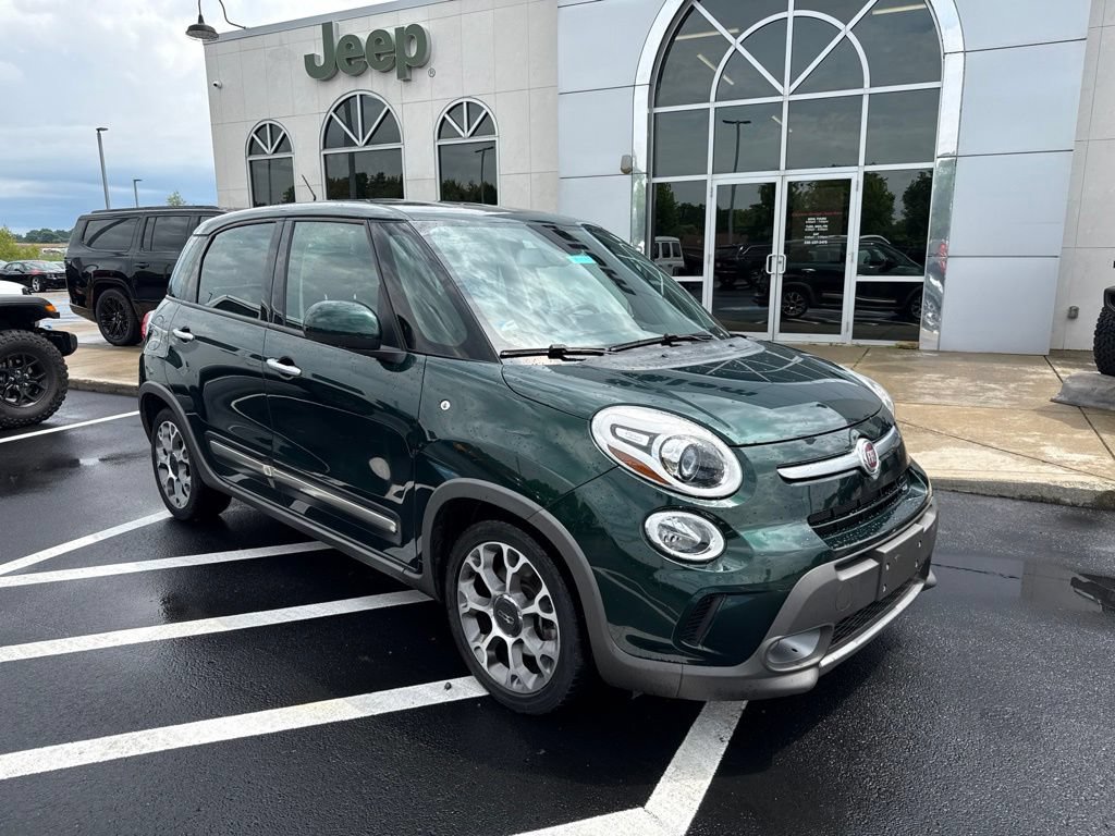 Used 2014 FIAT 500L Trekking w/ Popular Equipment Group FWD image 2