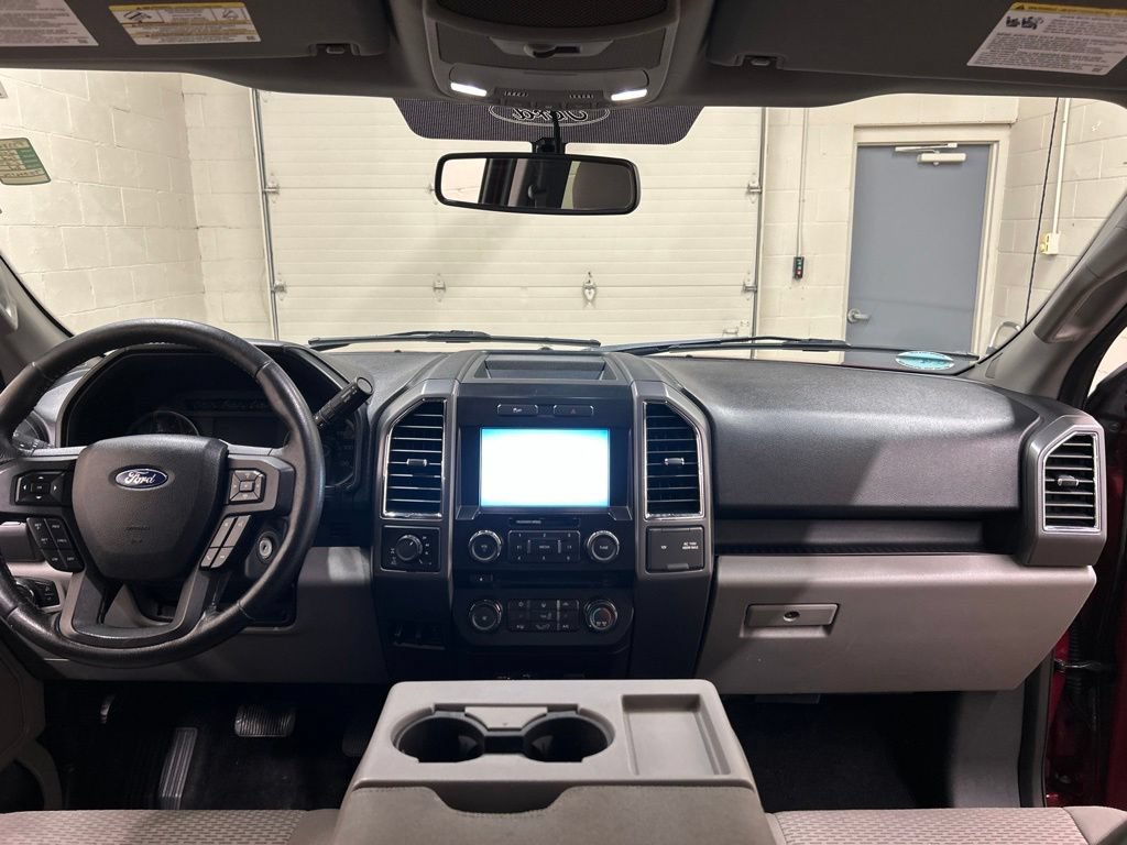 Used 2015 Ford F150 XLT w/ Equipment Group 302A Luxury AWD/4WD image 17