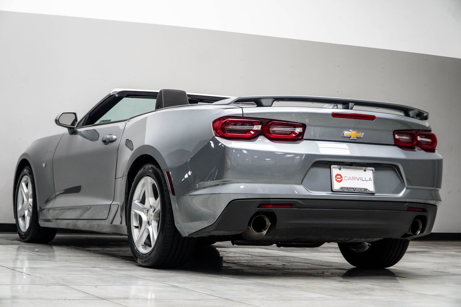 Used 2023 Chevrolet Camaro LT RWD image 11