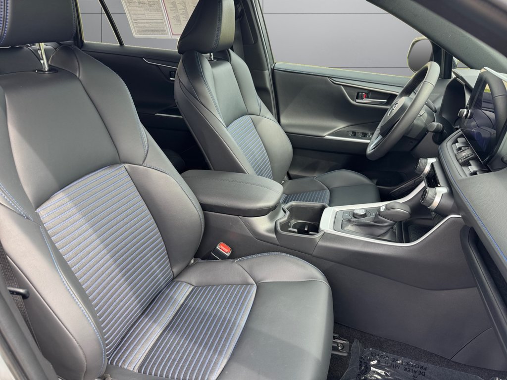 Used 2024 Toyota RAV4 XSE w/ Weather Package AWD/4WD image 17