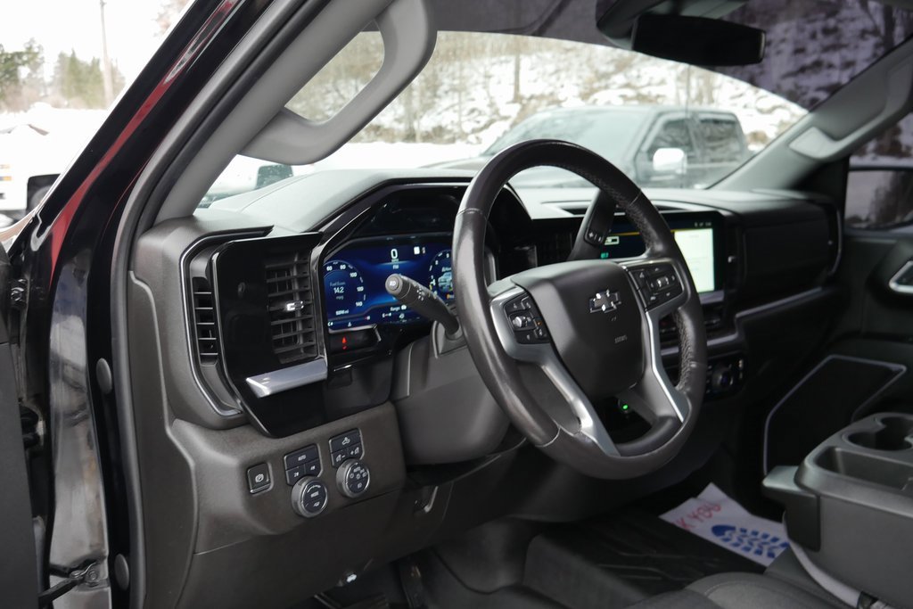 Used 2022 Chevrolet Silverado 1500 RST image 10