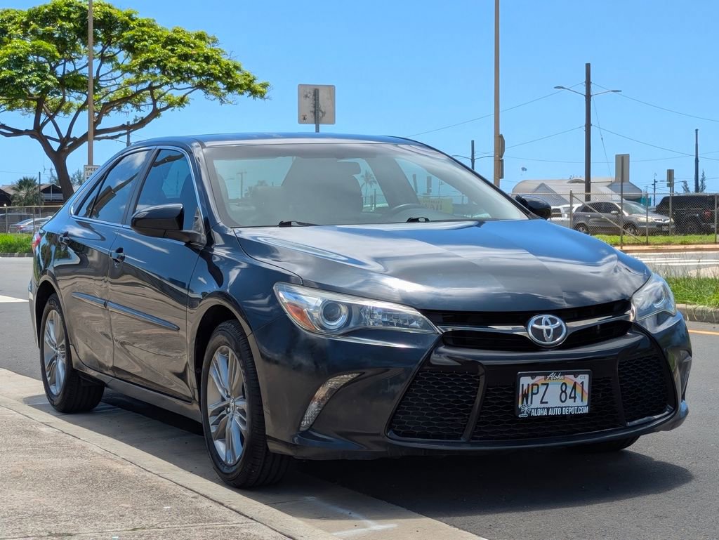 Used 2017 Toyota Camry SE image 6