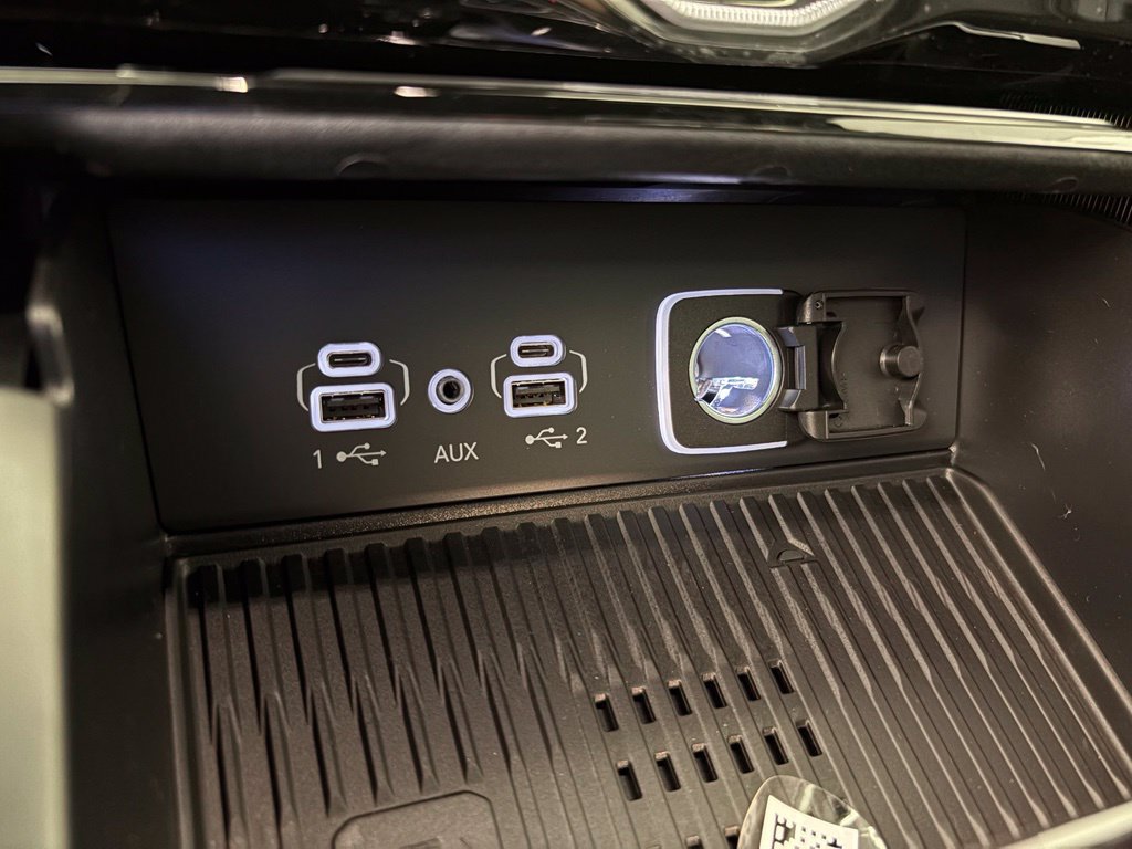 New 2027 Jeep Grand Cherokee Altitude AWD/4WD image 28