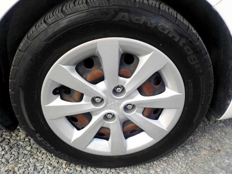Used 2017 Kia Rio LX image 28