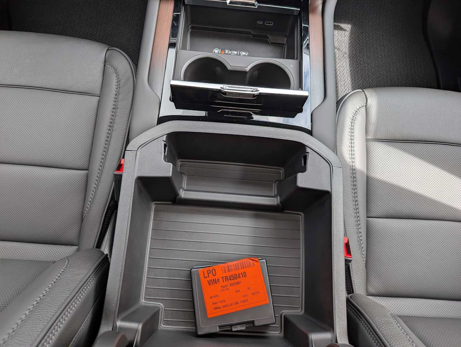 New 2026 GMC Yukon Denali AWD/4WD image 15