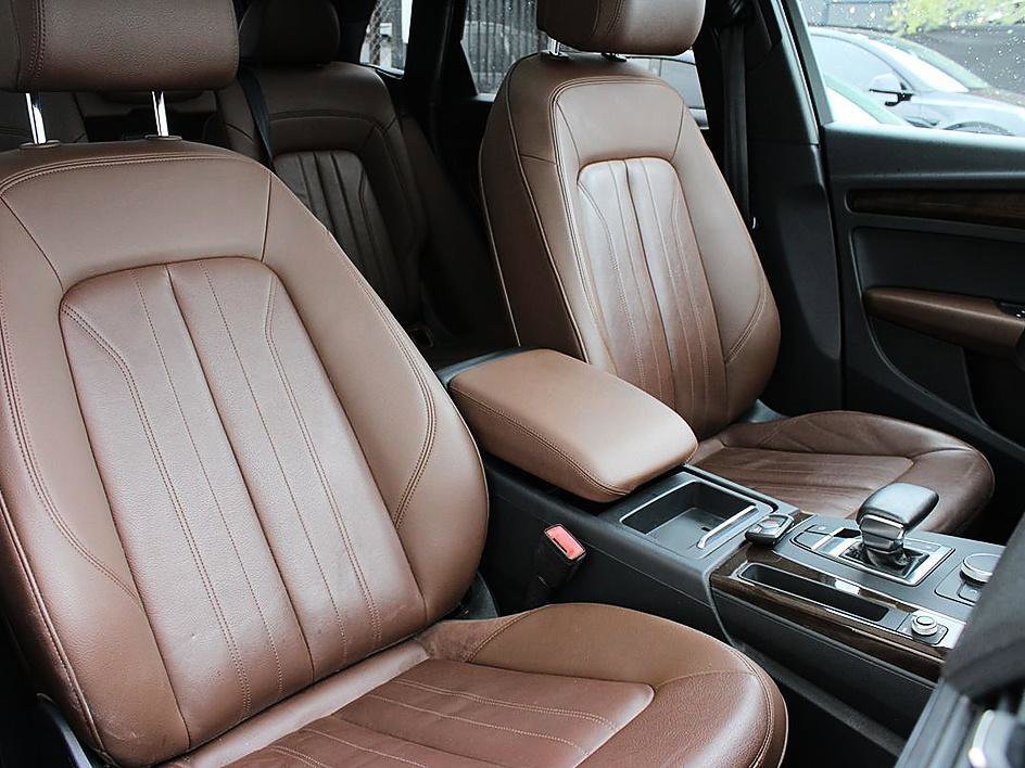 Used 2019 Audi Q5 2.0T Premium w/ Convenience Package image 24