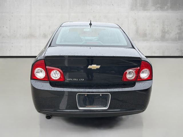 Used 2010 Chevrolet Malibu LTZ image 6