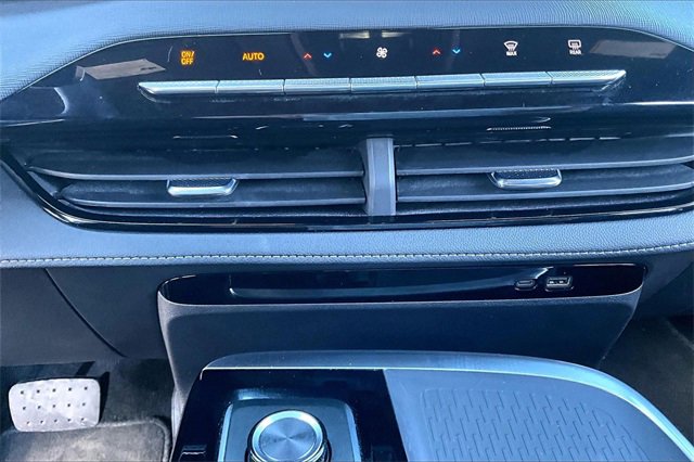 Used 2025 Buick Enclave Preferred image 16