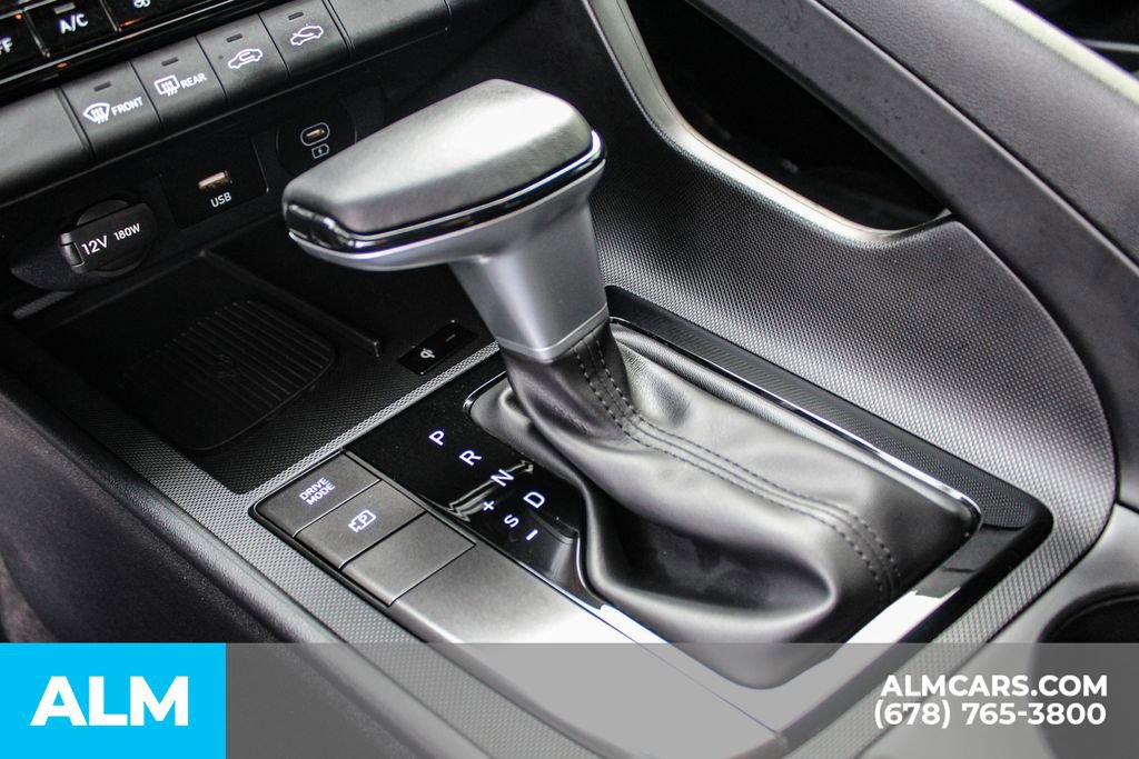 Used 2025 Hyundai Elantra Sport FWD image 35