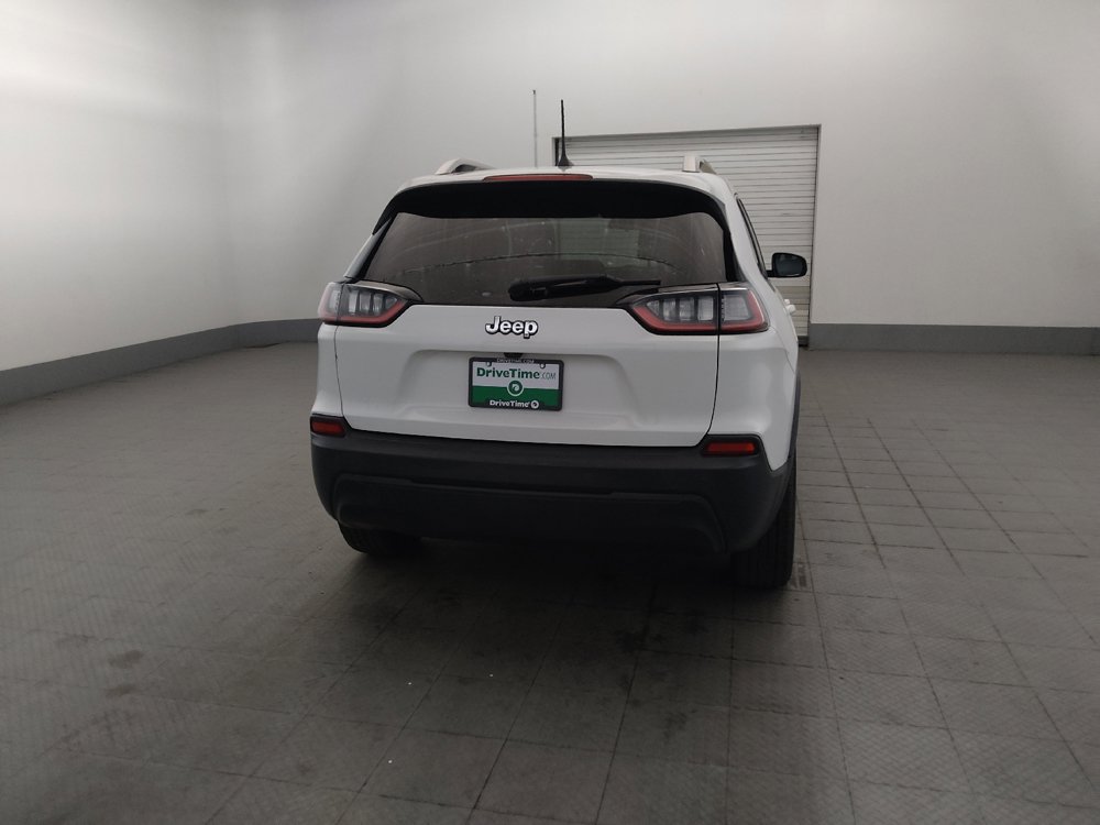 Used 2019 Jeep Cherokee Latitude Plus w/ Cold Weather Group AWD/4WD image 7