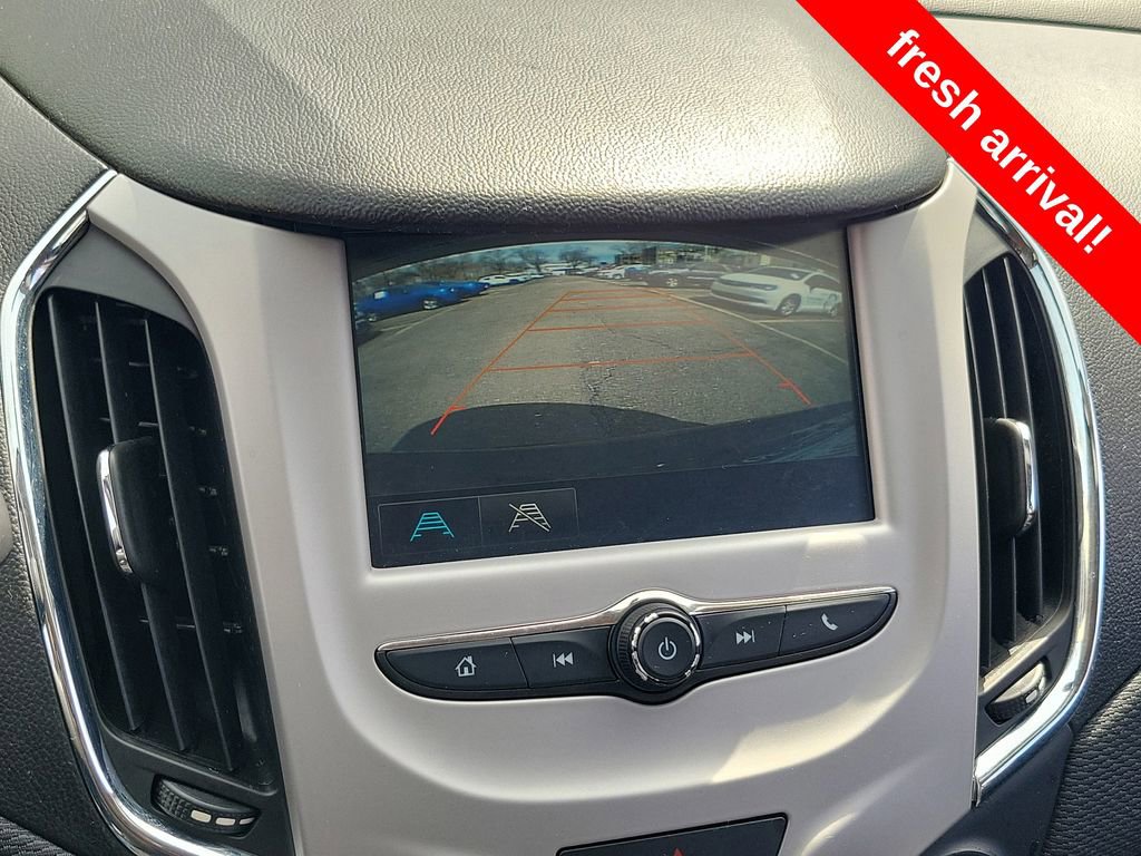 Used 2017 Chevrolet Cruze LS image 3